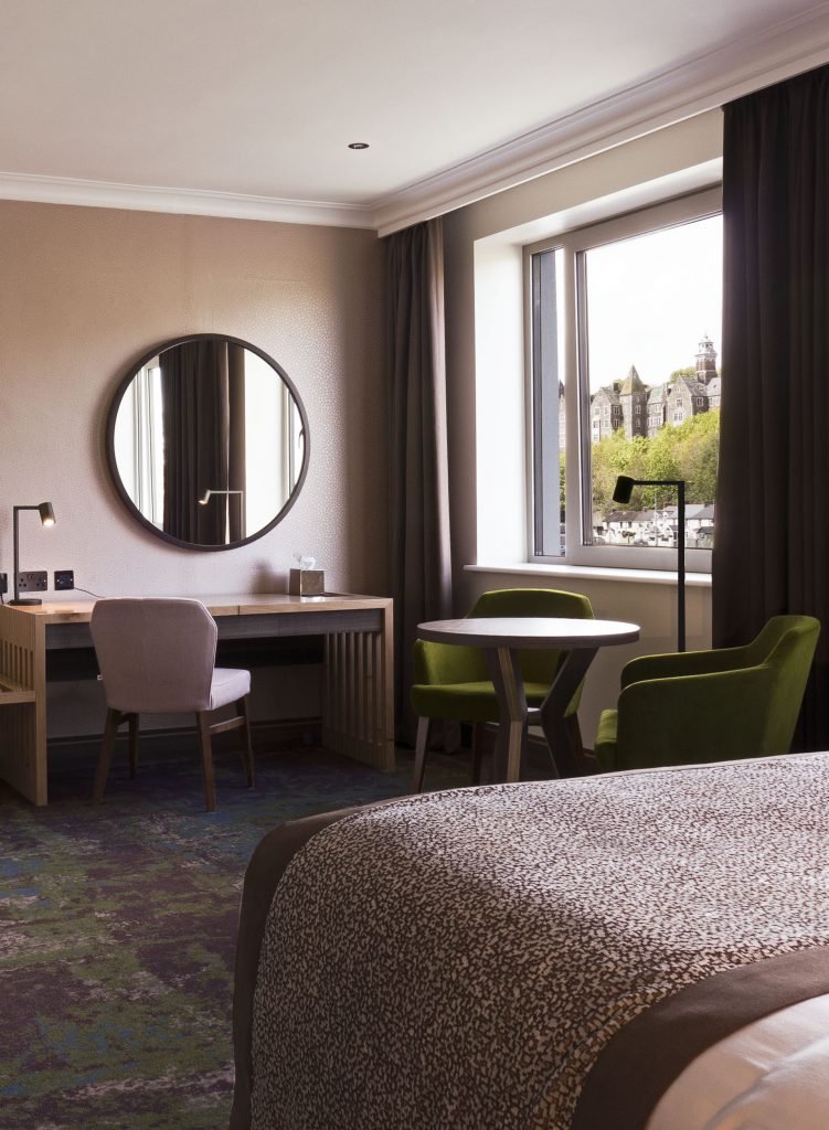 The Kingsley Hotel Bedroom