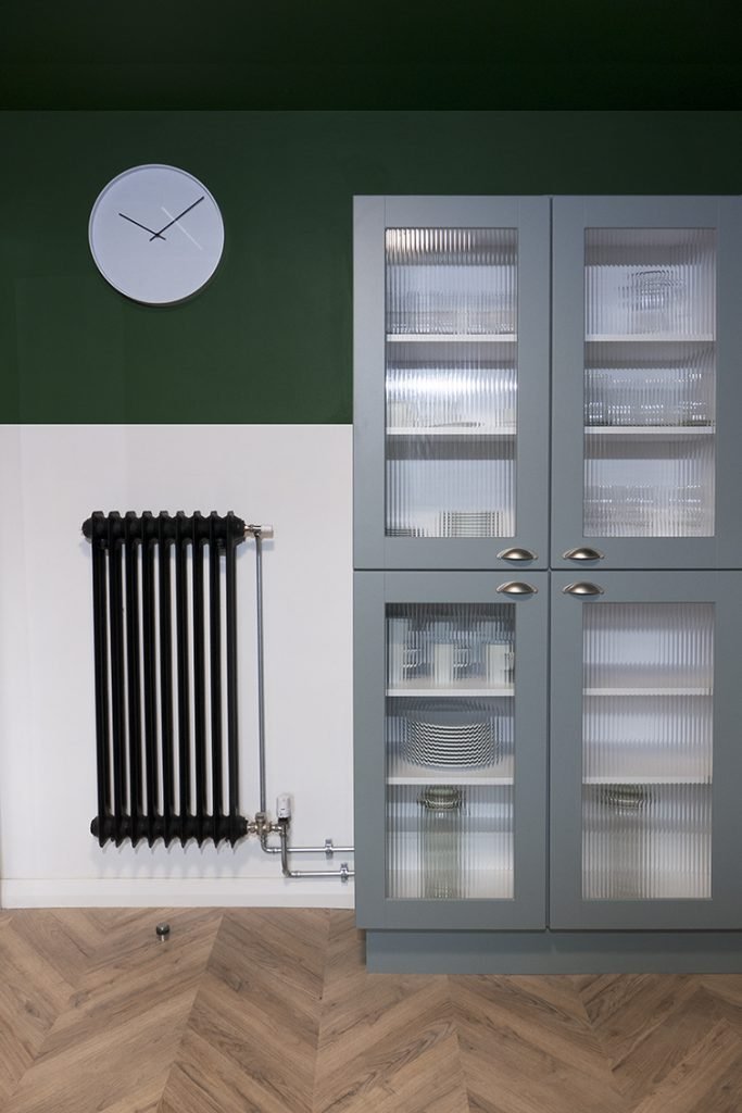 LR Kitchen 40x60Cupboards