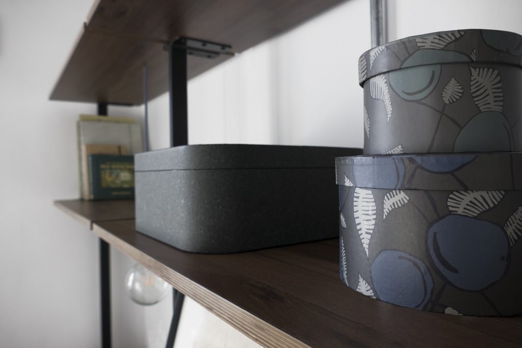 LR Shelf Detail 40x26