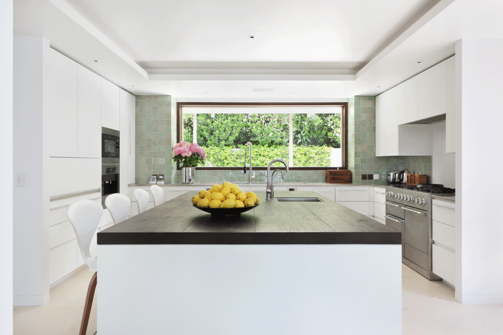 Antibes-Kitchen